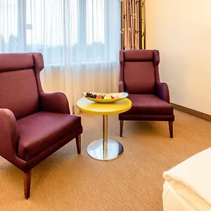Plaza Premium Vienne