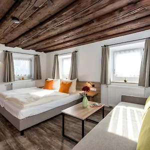 https://ubernachten-in-der-tenne.com-bavaria.com